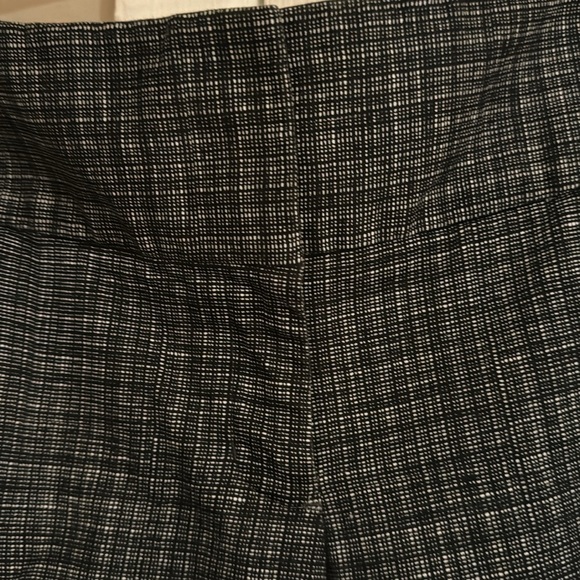 Express size 6 black and white cropped pants - Picture 3 of 8